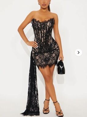 Fashion Nova  corset mini dress, Size 2x.  NWT